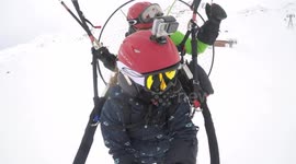 Amateur paramotorist proposes to girlfriend in the air