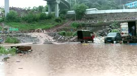 Chongqing 16 districts and counties strong storm drainage into a fountain