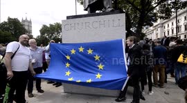 Thousands march for Europe in London