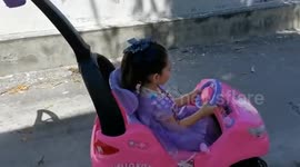 Child's toy ride ends in tears in Monterrey, Mexico