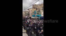 Jordan: Hundreds of Jordanians flooded the streets yesterday to show solidarity with the Palestinian resistance in Gaza