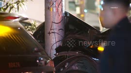 US, Los Angeles: Boyle Heights LAPD Unit Crashes Officers Transported