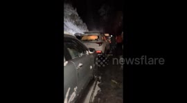 India: Heavy Snow Strands Over 1,000 Vehicles Near Atal Tunnel In Himachal Pradesh