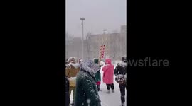 Finland: Despite snowy weather, activists in Helsinki took to the streets to protest against Israel's invasion of the Gaza Strip