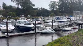 US: Santa Cruz Wharf Collapses As High Waves Batter Northern California Shoreline 3