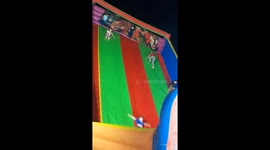 Child falls from bouncing castle in Santa Sylvina, Chaco Province