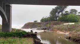 Tidal surge drags three bystanders into creek in Bodega Bay, California