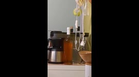 Something is wrong with this coffee machine - but it lays down quite the beat.