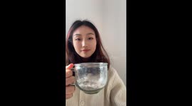 Glass cup shatters under hot water in China