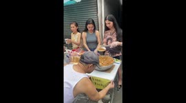 Caring family hand out free meals for neighbours at Christmas