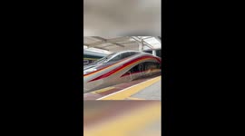 Upgraded Fuxing bullet train debuts in Chongqing, China
