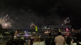 Watch Sydney's 9pm 'Calling Country' New Year's Eve fireworks