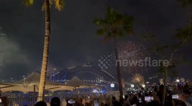 Australia: New Year’s Eve Fireworks Celebration At Sydney Harbour 2