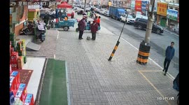 Bicycle and car collision captured on surveillance in Shandong Province