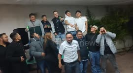 Five men fall from table in Chalco, Mexico