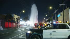 US, Los Angeles: Hollywood Hydrant Crash Sends Massive Geyser Into High Tension Lines