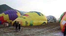 Nepal: International Hot Air Balloon Festival in Pokhara