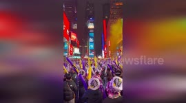 US: Times Square Buzzes with Energy as New Year Arrives in New York City