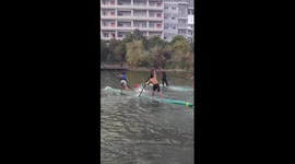 Single bamboo drifting competition held in China's Guangxi