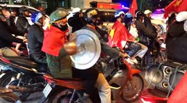 Thousands of fans flooded the streets to celebrate victory in the most crazy and strange way after Vietnam won the 2024 ASEAN Cup