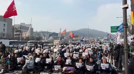 Seoul: Protests Continue After Failed Arrest Of Impeached President 2