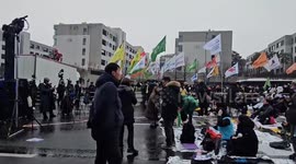 Seoul: Protests Continue After Failed Arrest Of Impeached President 1