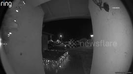 US, Los Angeles: Simi Valley Meteor Caught on Ring Camera