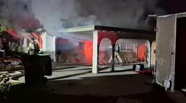 US, Bakersfield: Bakersfield Abandoned House Fire