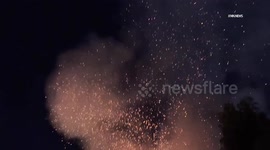 US, Los Angeles: Studio City Large Brush Fire On 101 Southbound Off Ramp