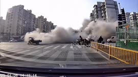 Cement silo cracks leaving road shrouded in dust in China