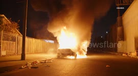 US, Los Angeles: Vermont Slauson Auto Fire