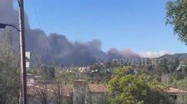 US: Palisades Fire Forces Thousands To Evacuate As State Of Emergency Declared 2