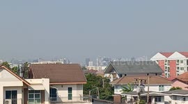 Severe air pollution shrouds Bangkok as pollution season escalates