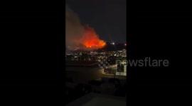 US: Sunset Fire Ignites In Hollywood Hills, Triggering Mandatory Evacuation Orders 4