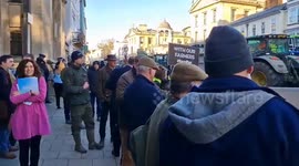 UK: Farmers Protest Proposed Inheritance Tax Changes, Blocking Oxford Streets