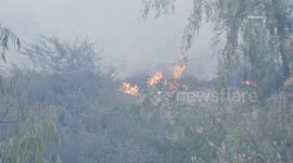 US, Los Angeles: Woodland Hills Kenneth Wildfire Prompts Evacuations