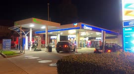 US: Truck Rammed Building Robbery