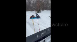 US: Winter Storm Sweeps South, Texans Enjoy Snow Tube Sledding