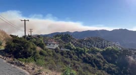 US: Fierce Wildfires Rage In Los Angeles, Causing Devastating Destruction And Deaths 3