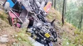 Bus plunges down 300ft gorge killing six and injuring 22 in India