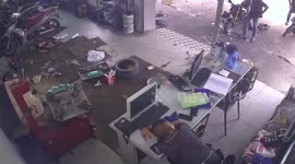 Mechanic suffers embarrassing repair fail when motorcycle takes off