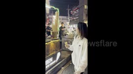 Tourist tackles Turkish ice cream seller in Thailand