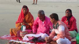 India: Devotees bathe in sacred waters of Ganga River during annual fair in eastern India