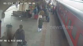 Elderly passenger saved after slipping while leaving moving train