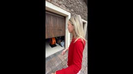 Girl breaks into tears after her dad’s scavenger hunt leads to dream car