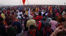 India: Pilgrims return home after Ganga Sagar annual fair in eastern India
