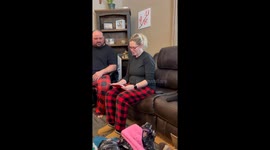 Surprise Christmas proposal leaves the whole family filled with joy