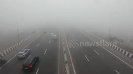 India: Dense fog disrupts aviation, train services in New Delhi