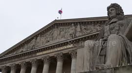 France: French Socialists announce they will not support the vote of no confidence against Bayrou's government
