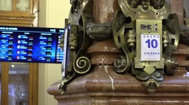 Spain: Spanish stock market falls 0.9%.